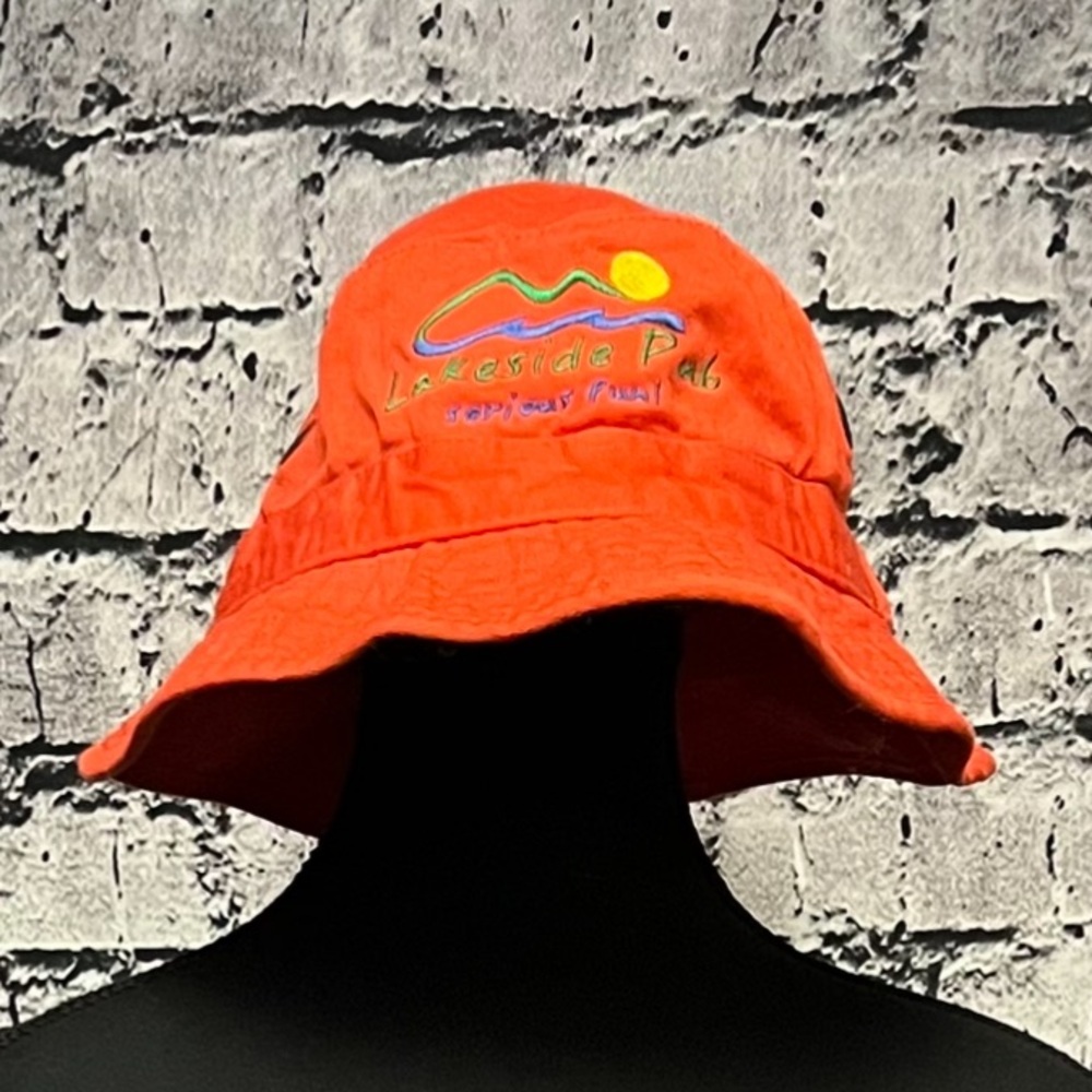 Bucket Hat
